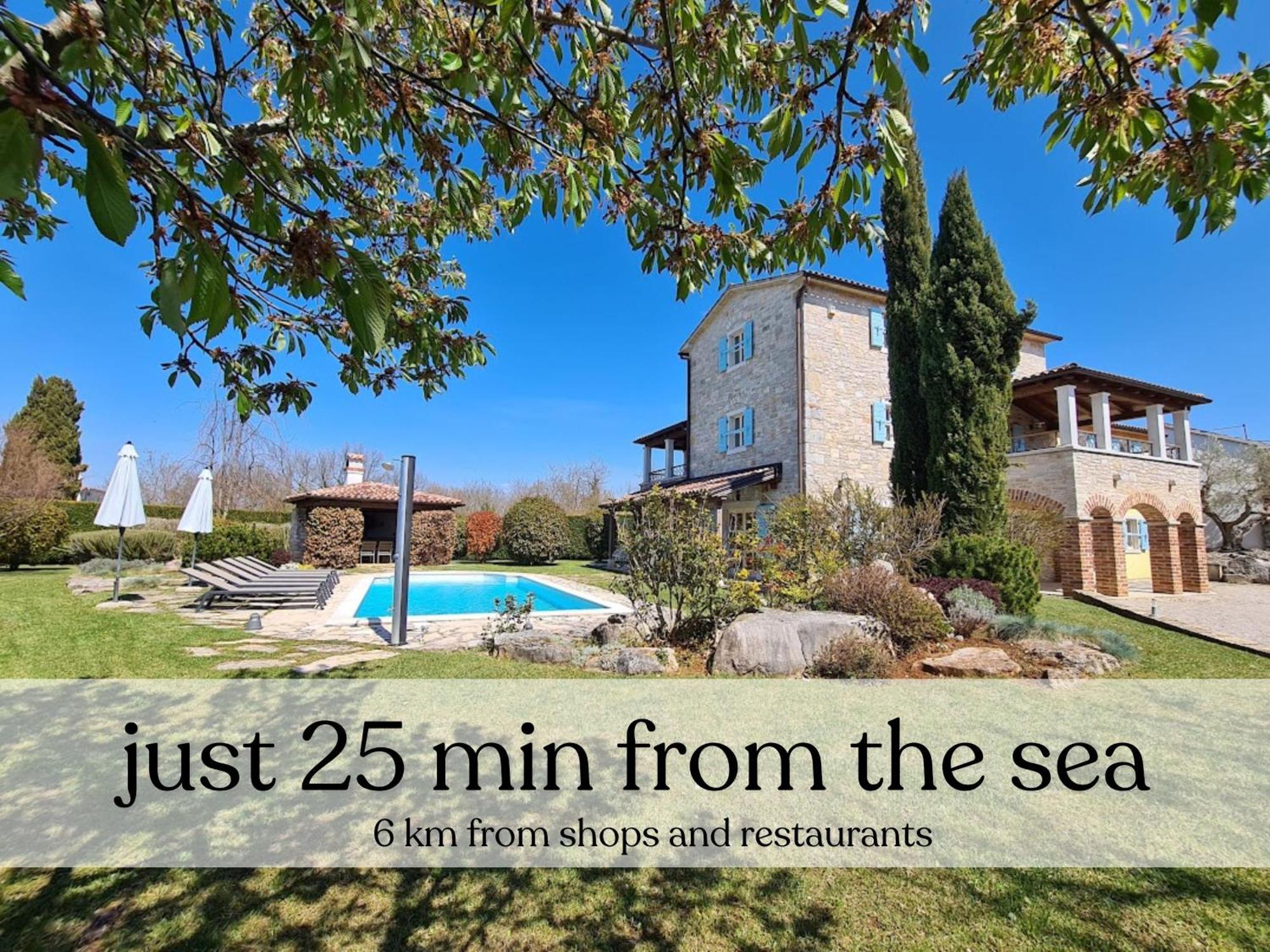 Višnjan Villa Paolina With Hot Tub מראה חיצוני תמונה